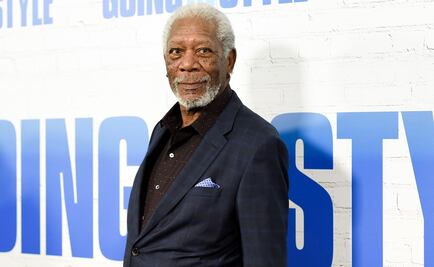 Morgan Freeman: No debe compararse un piropo con abuso sexual