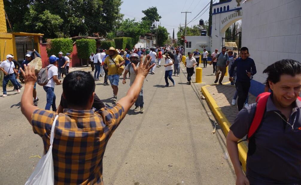 El gobierno de Oaxaca pidió mantener una actitud de respeto y paz hacia la manifestación que realizan integrantes de la Sección 22 del Sindicato Nacional de Trabajadores de la Educación (SNTE). Foto: Edwin Hernández - EL UNIVERSAL