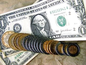 Superpeso inicia fuerte abril, en 16.54 unidades por dólar al mayoreo