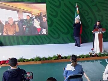 “Es una vergüenza, ojalá y cuiden su prestigio”: AMLO a Calderón tras “fake news” del tren