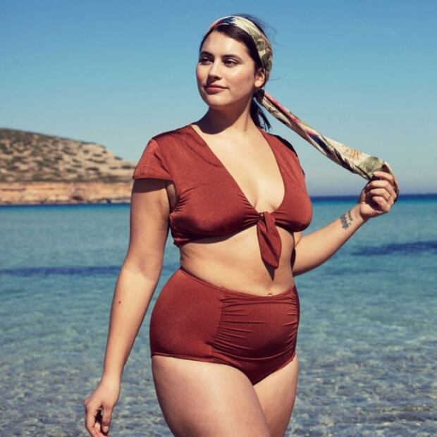 5 Bikinis plus size que sacarán lo mejor de tu figura