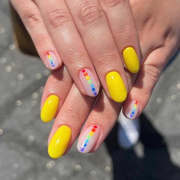Un diseño minimalista y armonioso. Foto: Instagram @nailssbysami