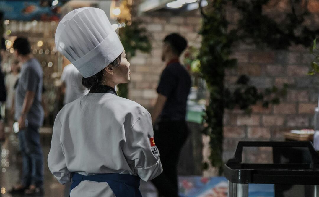 La importancia del uso del uniforme para chef. Foto: Pexels