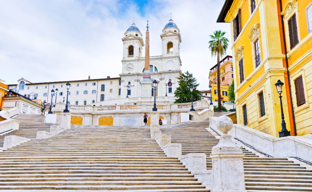 Las escaleras de la Plaza de España fueron construidas en el siglo XVIII. (Foto: iStock)