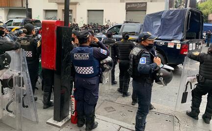 Identifican a encapuchadas que agredieron a policías en protesta feminista