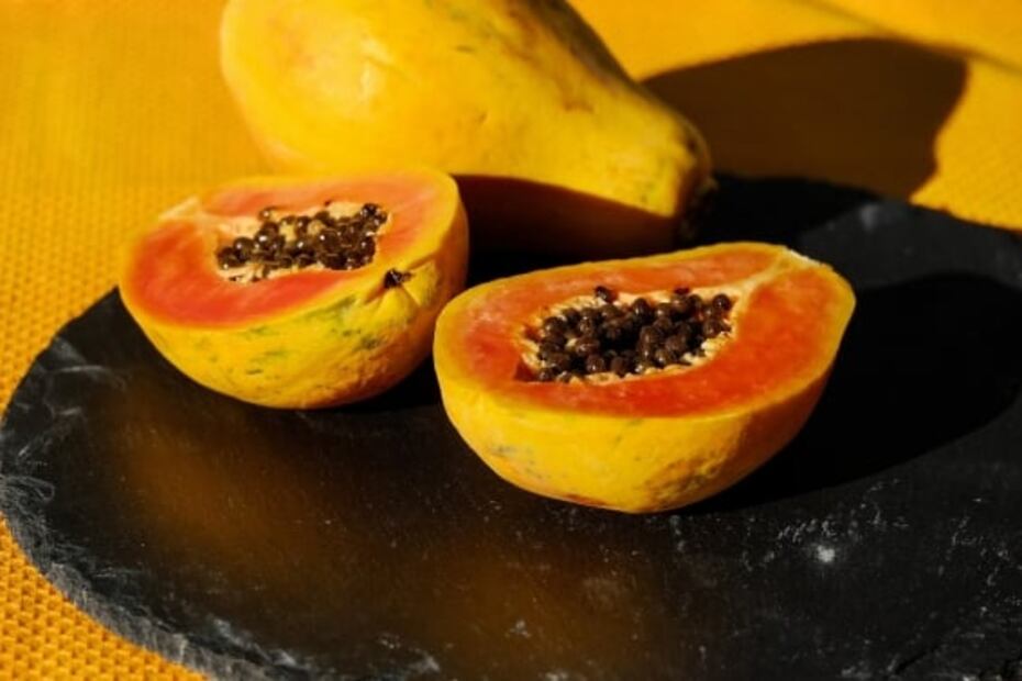 Beneficios de tomar jugo de piña y papaya en las mañanas 