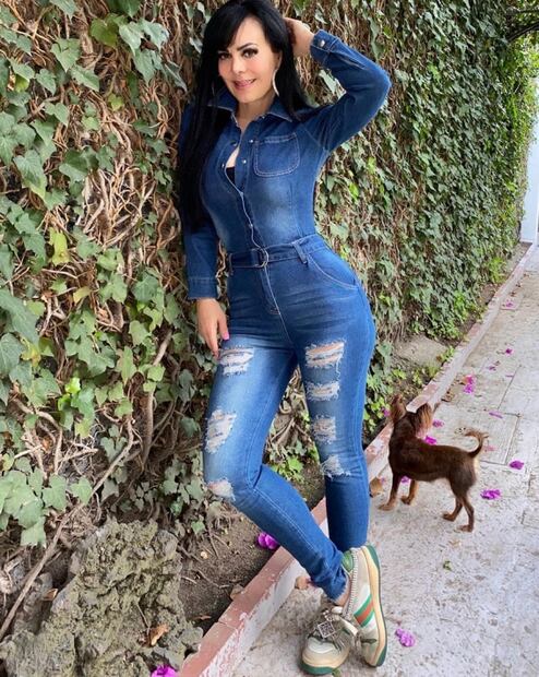 La peor vestida de la semana es Maribel Guardia con su look de Peter Pan