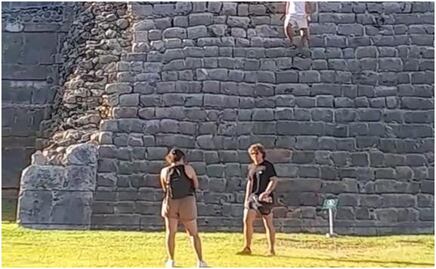 VIDEO Turistas suben al Castillo de Chichén Itzá en Yucatán a pesar de estar prohibido; fueron detenidos