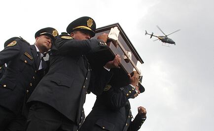 Despiden con honores a policía asesinado en minisúper de Iztapalapa