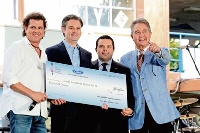 Carlos Vives da 20 mil dls en instrumentos musicales