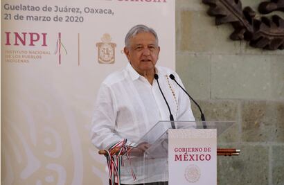 AMLO acude a Guelatao a “nutrirse de su fortaleza espiritual” para enfrentar las adversidades