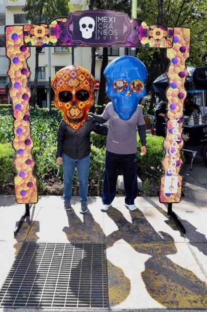 Inauguran exposición Mexicráneos en Paseo de la Reforma