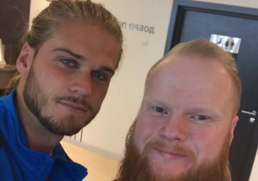 Tòlfan, más que doce apoyando a Islandia
