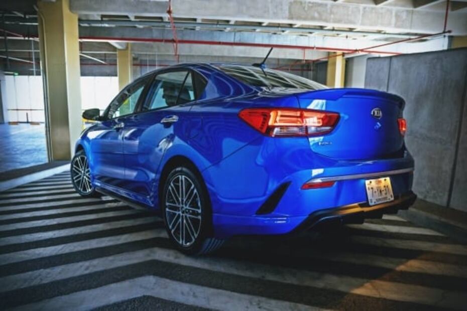 KIA Rio Sedán S Pack 2021: practicidad y estilo en un mismo paquete