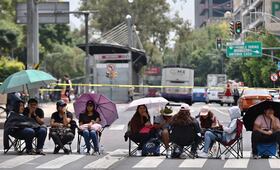 CNTE bloquea Paseo de la Reforma; suma 14 días de protestas y amaga con seguir