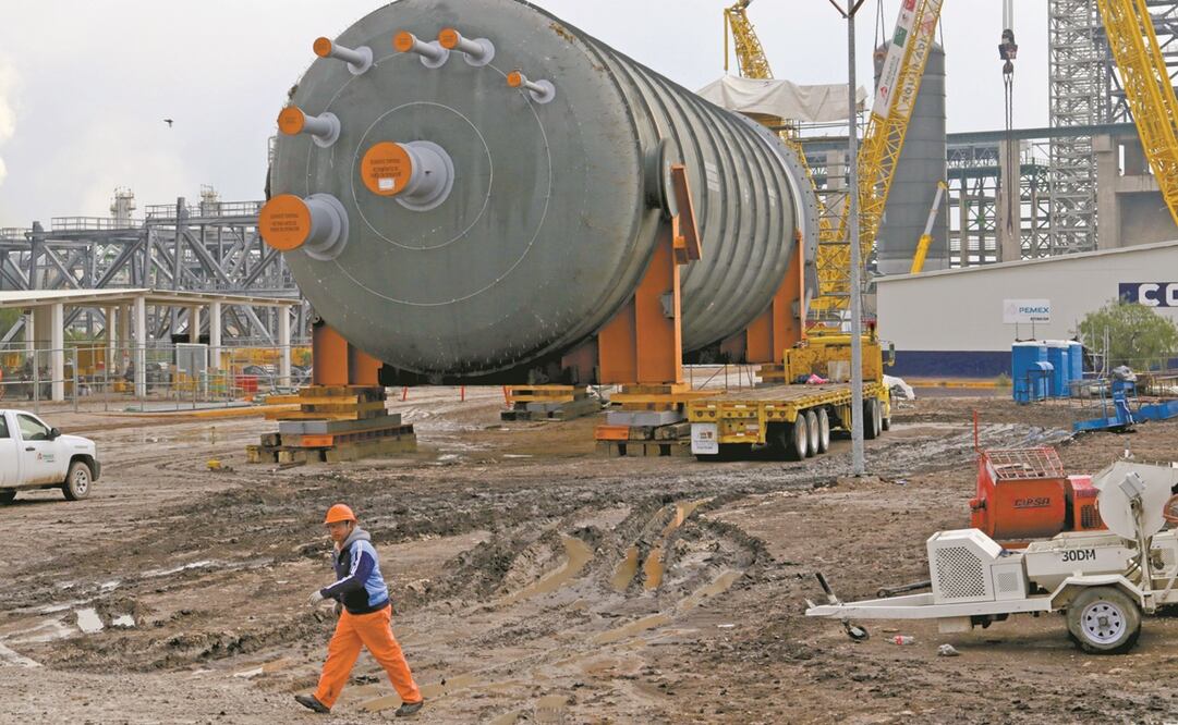 Para el proyecto de Aprovechamiento de Residuales en la Refinería Miguel Hidalgo se prevén destinar casi 576 mil millones de pesos. Foto: Archivo/ EL UNIVERSAL.