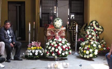 Dan último adiós a Guadalupe, víctima de feminicidio en Edomex que era chofer de combi para mantener a sus hijos