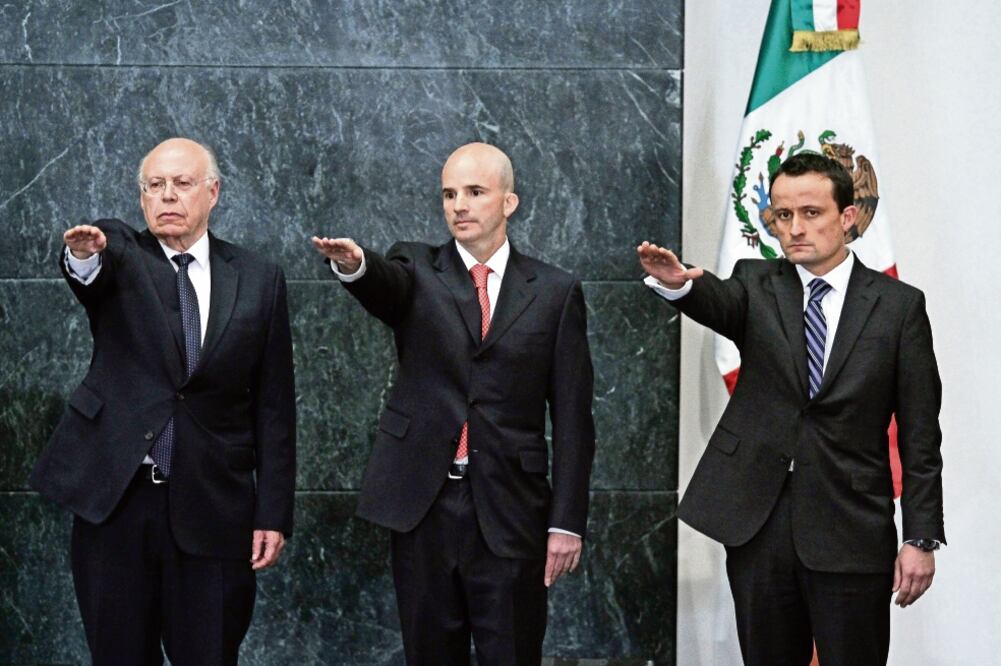 Mikel Andoni Arriola Peñalosa, titular del IMSS (derecha) (ADOLFO VLADIMIR. CUARTOSCURO)