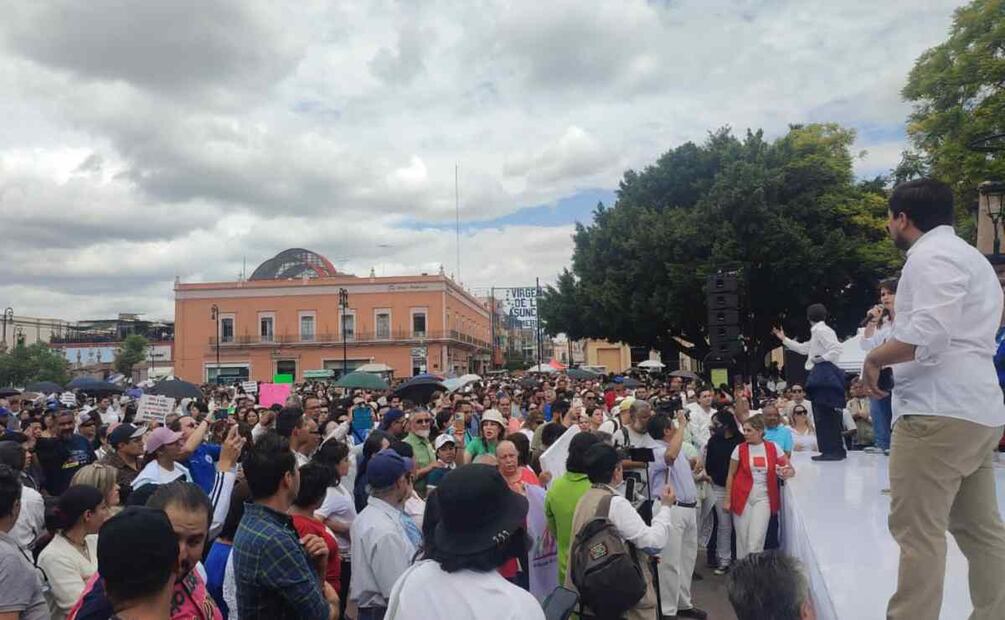 Protesta de integrantes de la Asociación de Padres de Familia de Aguascalientes, religiosas y organizaciones cristianas. Foto: Xóchitl Álvarez. EL UNIVERSAL