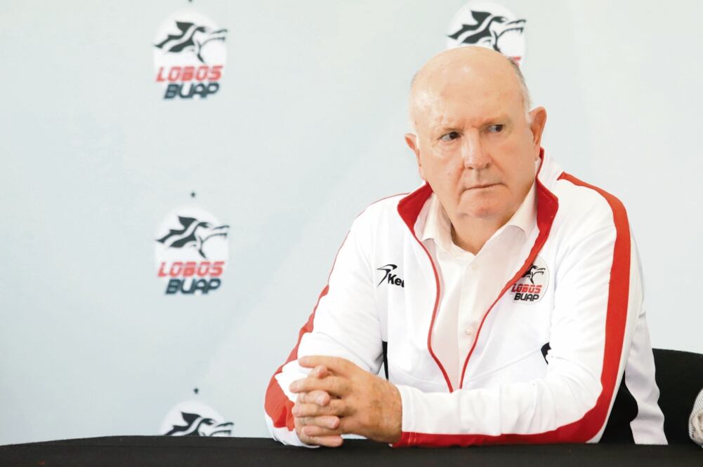 El director deportivo de los licántropos no quiere pagar por no descender. (IMAGO7)