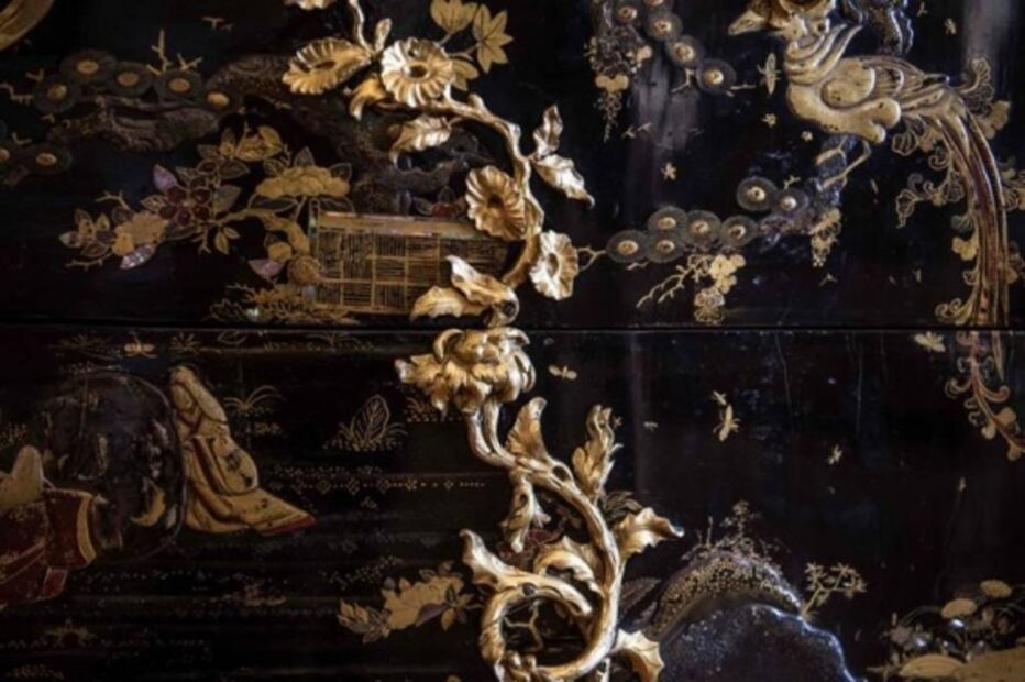 El gran retorno al Palacio de Versalles de una cómoda de 275 años