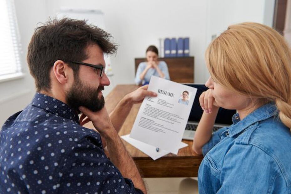 Contar con un currículum vitae bien estructurado y atractivo es esencial. Fuente: Freepik.