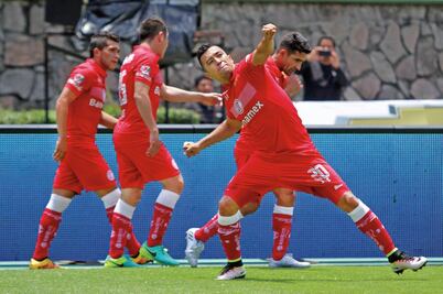 El Diablo frena a Tuzos