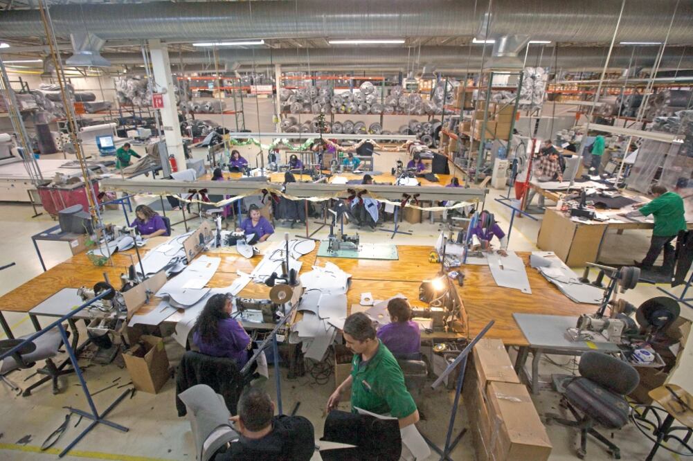 De acuerdo con el estudio, la Unión Americana será la primera en resentir las consecuencias de la imposición de aranceles a varios productos y afectaría a industrias de diversos países que venden insumos a empresas de EU (ARCHIVO EL UNIVERSAL)