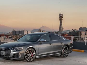 Prueba: Audi S8, un sedán que combina lujo con alto desempeño