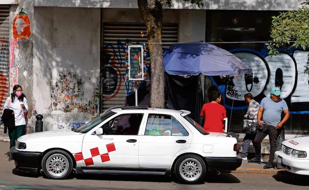 Actualmente hay unos 8 mil 109 vehículos en circulación prestando el servicio de taxi, en 110 rutas 26 de enero. Foto: Arturo Hernández / EL UNIVERSAL