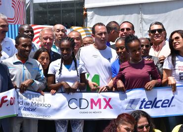 Horacio de la Vega inaugura el Maratón CDMX