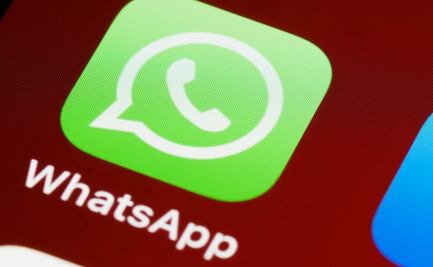 Cómo activar el "modo primavera" en WhatsApp