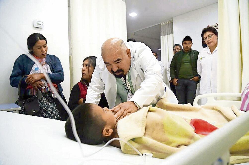 En algunos casos fue necesario que a los enfermos se les suministrara suero vía intravenosa, dijeron los médicos. La mayoría de los pacientes ya fue dada de alta. Foto: ESPECIAL
