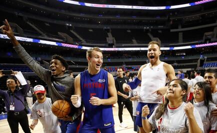 Detroit Pistons share NBA Cares clinic with Special Olympians in Mexico City