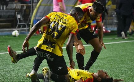 Tercia de mexicanos le dan el título al Herediano de Costa Rica