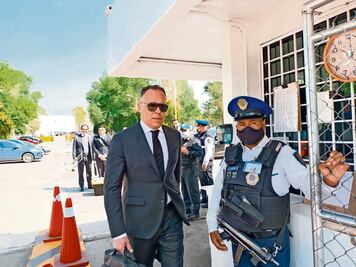 Acusa UIF a Lozoya de “graves daños”