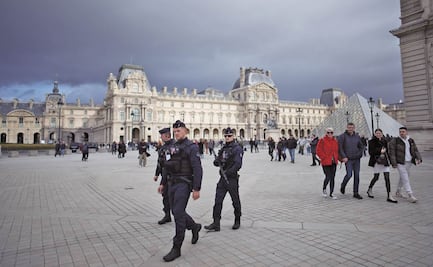 Imputan y encarcelan provisionalmente a dos sospechosos por el robo del Louvre en París