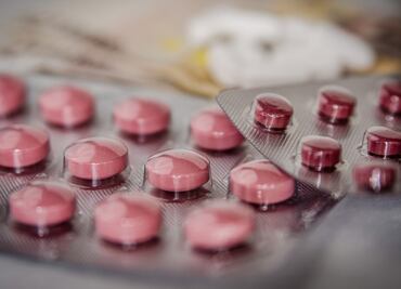 Mueren 10 niños con leucemia tras recibir medicamentos caducados en Yemen