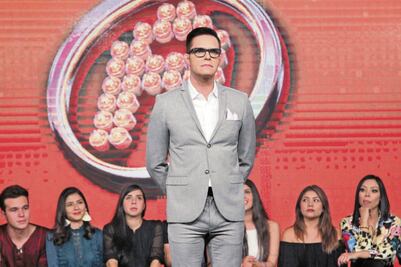 Circo y maroma, lo que gusta al mexicano: Villalobos