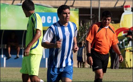 Ficha Cafetaleros a Salvador Cabañas