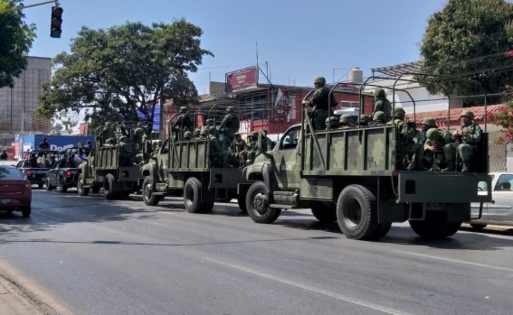 Transportistas del Sindicato Libertad bloquean principales vialidades de Oaxaca