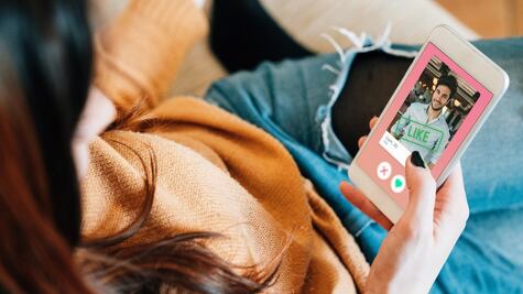 Tinder: ¿qué medidas está tomando para proteger a las mujeres en la app?