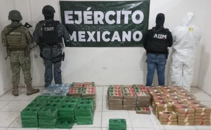 Fuerzas de seguridad aseguran paquetes de probable cocaína y vehículos en Chiapas; se ubicaron en una bodega de Huixtla