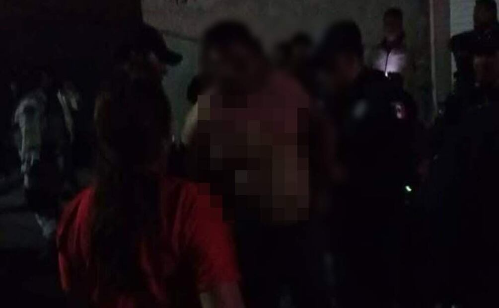 Habitantes en Tlaxcala intentar linchar a menor y su padre acusados de querer raptar a una niña (05/04/2025). Foto: Especial
