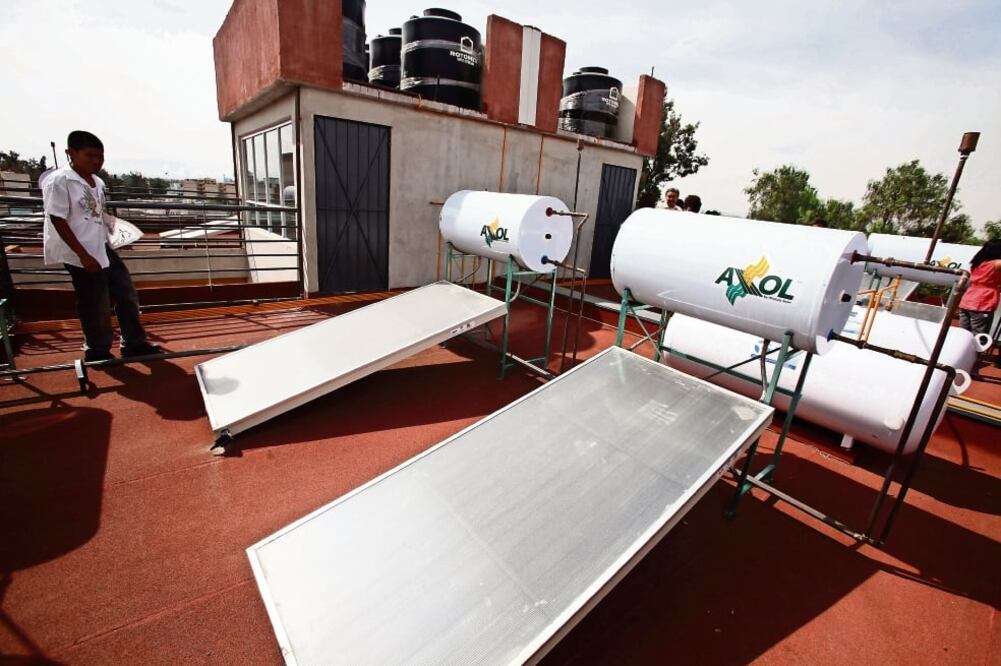 zLos departamentos cuentan con dos recámaras, una estancia comedor, cocina y baño completo. Tienen calentadores solares, dispositivos ahorradores de energía eléctrica, retretes y regaderas economizadoras de agua (ARCHIVO EL UNIVERSAL)