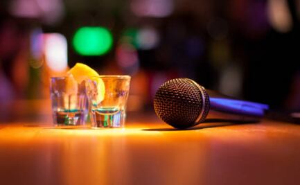 Comercios podrían quedarse sin música; denuncian multas de hasta 120 mil por regalías, IMPI aclara tope de 9 mil