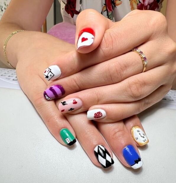 Belinda tiene las uñas inspiradas en Disney que todas queremos