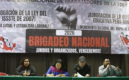 CNTE amaga con huelga nacional rumbo al Mundial 2026; “sin solución, no rodará el balón”, advierte