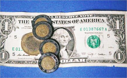 Dólar amanece hasta en 19.25 pesos en el aeropuerto de la CDMX