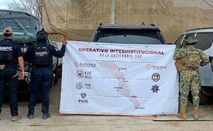 Aseguran taller clandestino donde alteraban vehículos en La Paz, BCS; hallan unidades robadas y cartuchos
